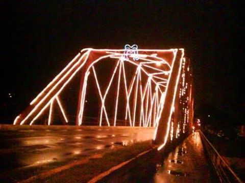 Ponte da Trabalhadores já está com uma linda iluminação natalina | Portal  Guaçuano